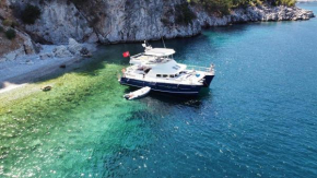 YATTATİL CATAMARAN